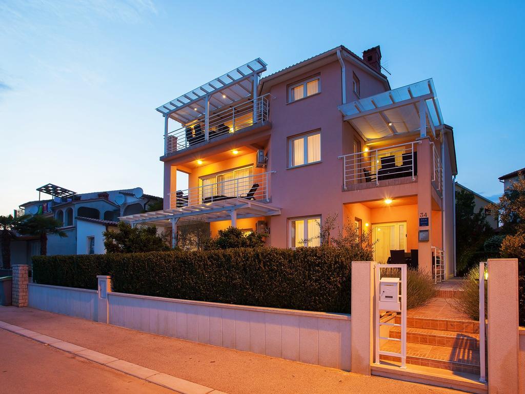 Apartments Villa Brioni I 法扎纳 外观 照片